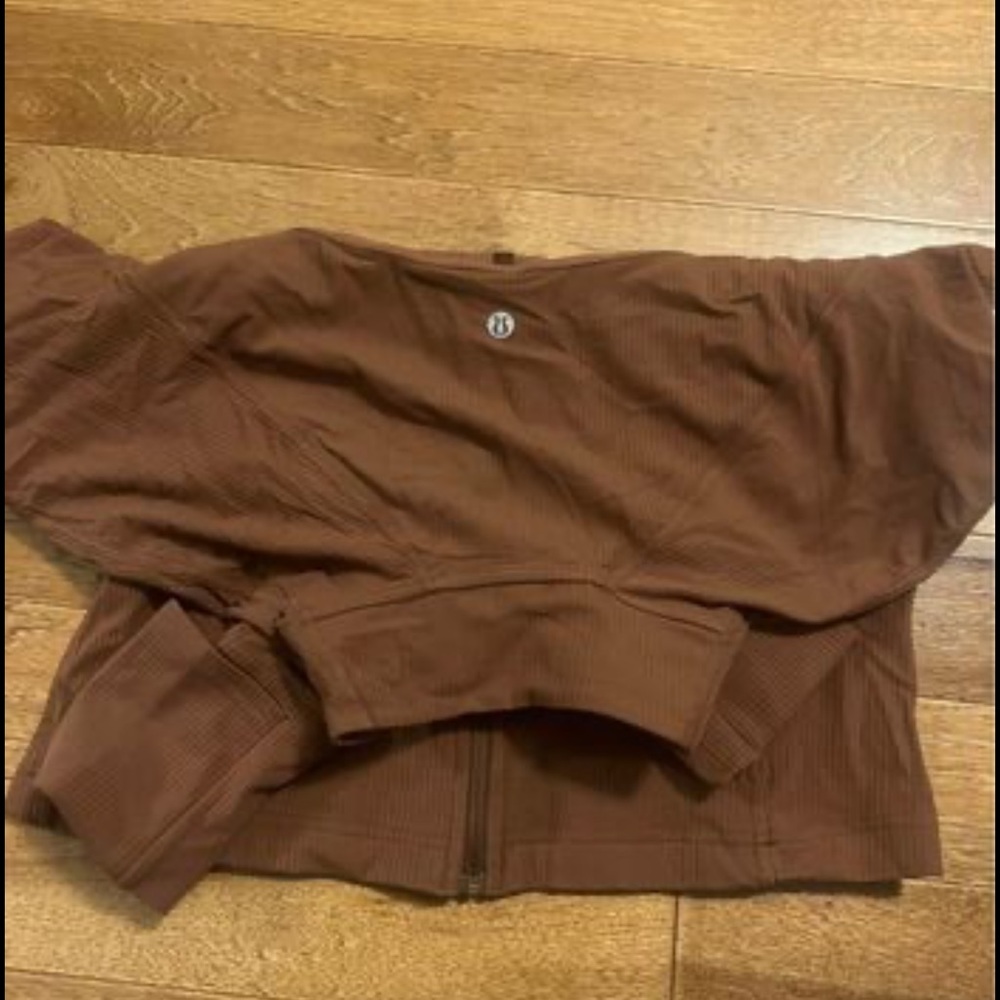 Lululemon align cropped jacket in brown color. Size 12 - Picture 1 of 3